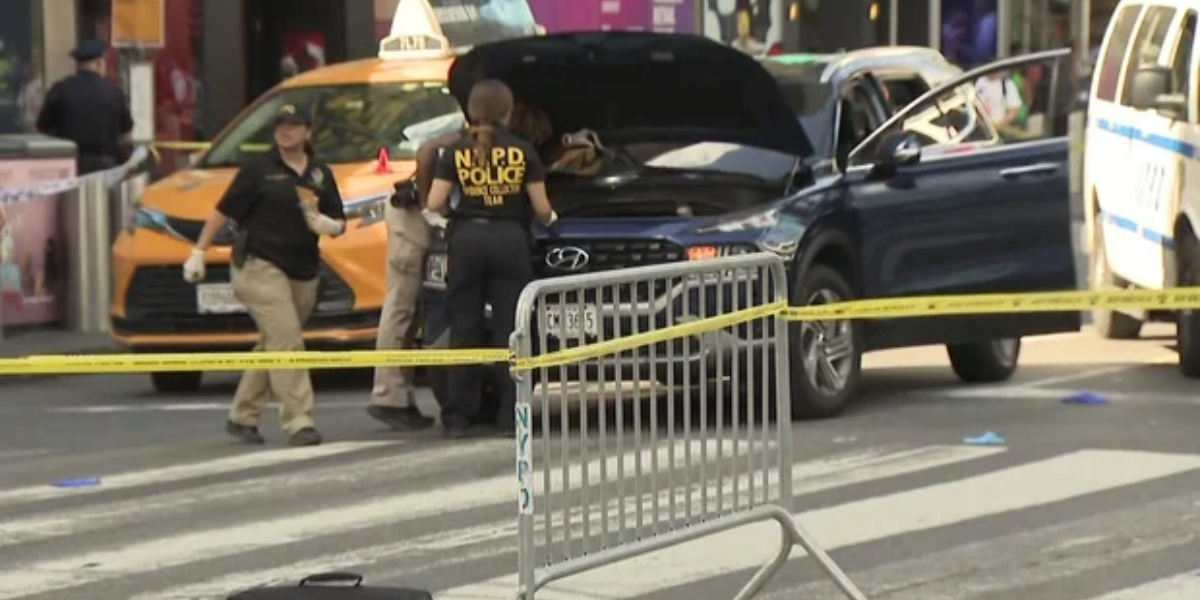 17-year-old arrested after gunfire erupts twice near crowded Times Square block