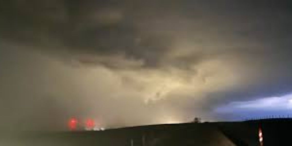 Dangerous Storm System Targeting Eastern Oklahoma: 80 MPH Winds, Flash Flooding and Repeated Strikes Expected Through Thursday Night