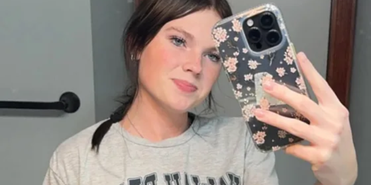 Judge Reverses Decision, Orders Teen Accused in Stepsister's Cruise Ship Murder Held Until Trial