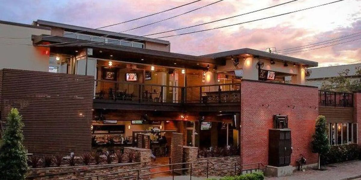 4 Houston spots are closing — including a beloved patio bar and a doughnut shop you may not have noticed is gone