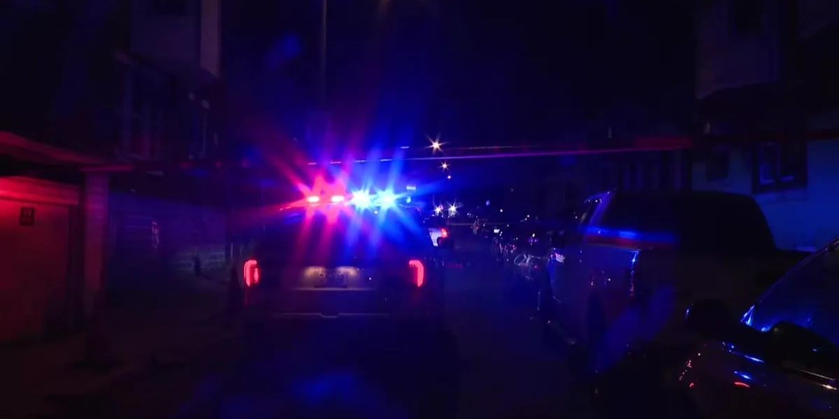 DoorDash driver shot in the head and killed mid-delivery in Southwest Philadelphia — 3 suspects still on the run