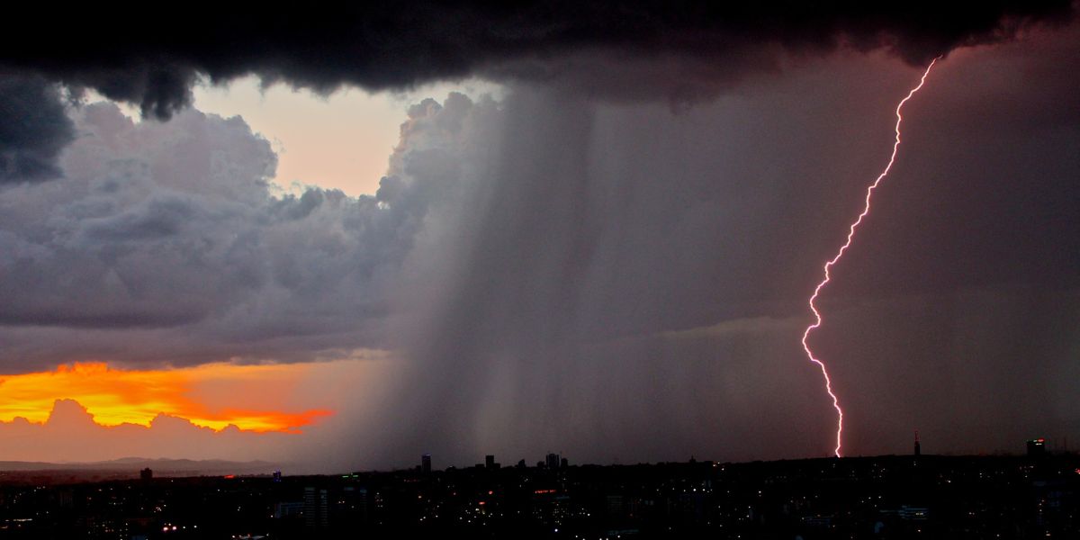 Storms With Damaging Winds and Lightning Are Headed for Dallas-Fort Worth This Afternoon — Here's What You Need to Know