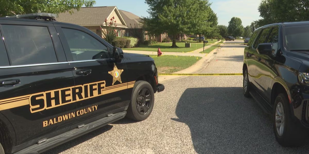 Teen stabbed his parents during punishment argument — then his bleeding father went door to door begging neighbors to save his life